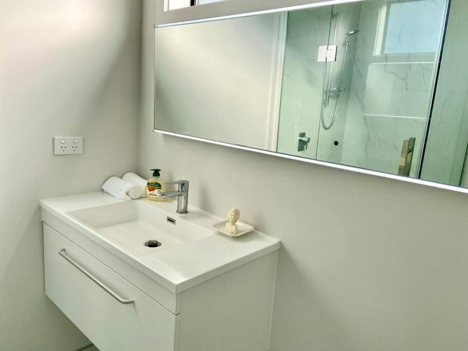 המילטון Morden Spacious New House מראה חיצוני תמונה